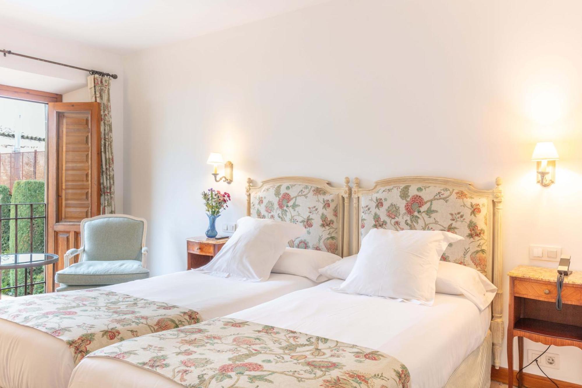 Hotel Puerta De La Luna 바에자 외부 사진